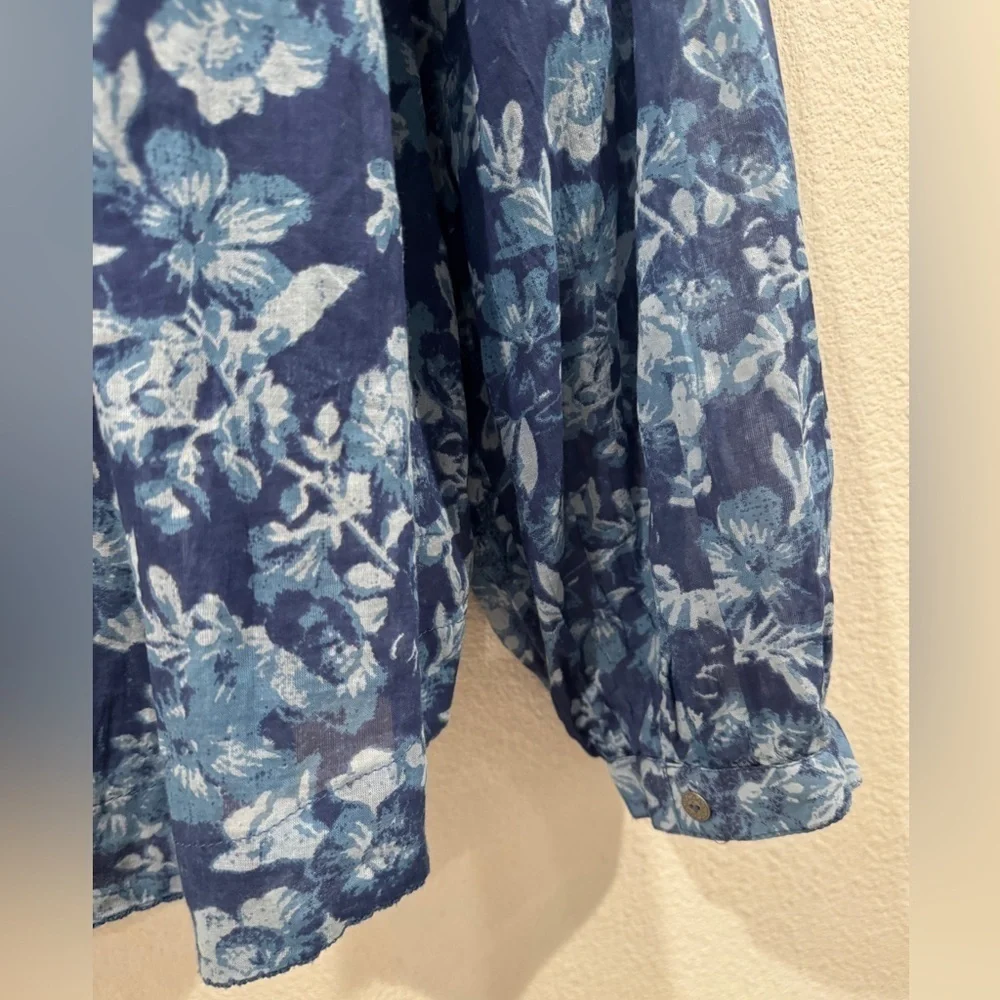 Free People Cool Meadow Blue Floral 100% Cotton Button Front Peasant Blouse XS